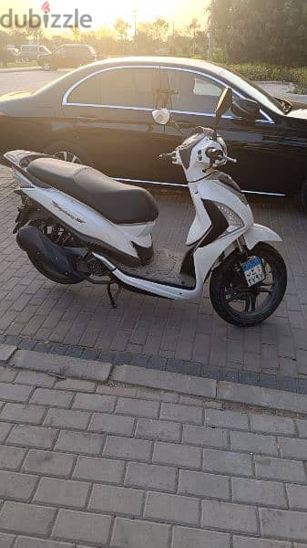 اسكوتر  sym 200 cc 1