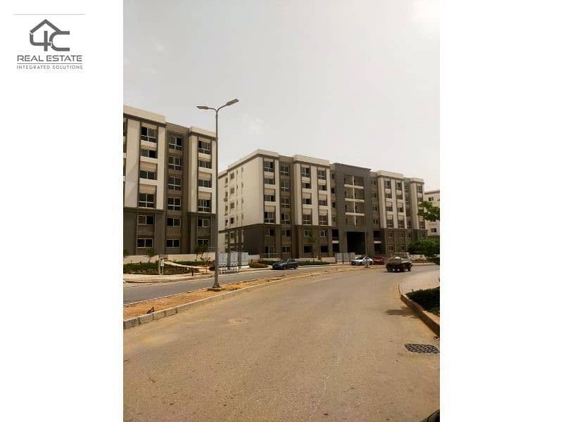 135m apartment for sale with a bahary with prime location  in Hyde Park Compound, New Cairo 1