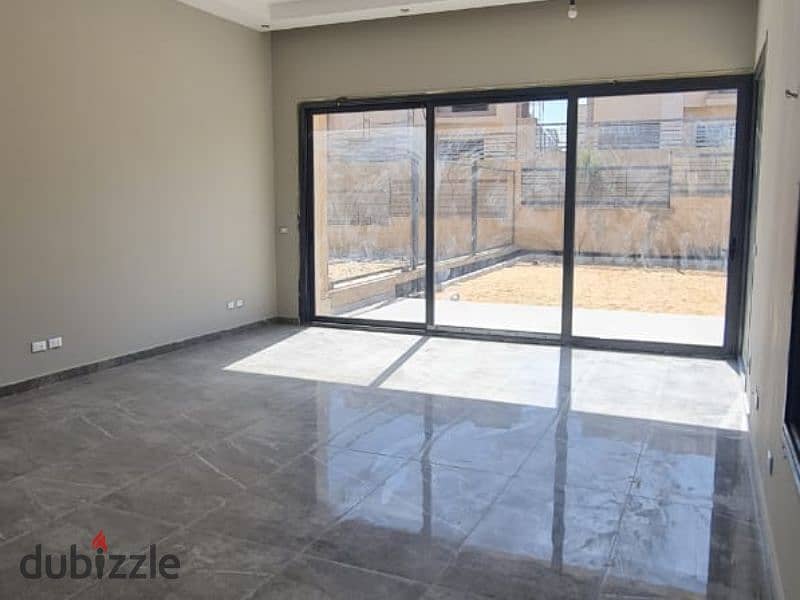 Villa for rent in Alma Compound, Sheikh Zayed, next to Arkan Plaza First residence, with kitchen, air conditioners, and fully equipped garden. 2