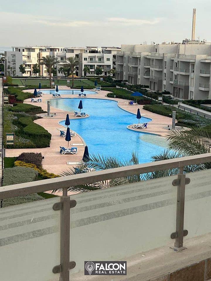 Penthouse for immediate delivery, fully finished, with air conditioners, in Aroma Sokhna, direct view of Crystal Lagoon, 10% discount, special facilit 4