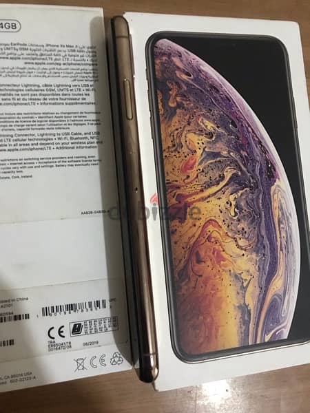 iPhone XS Max 64GB gold 4