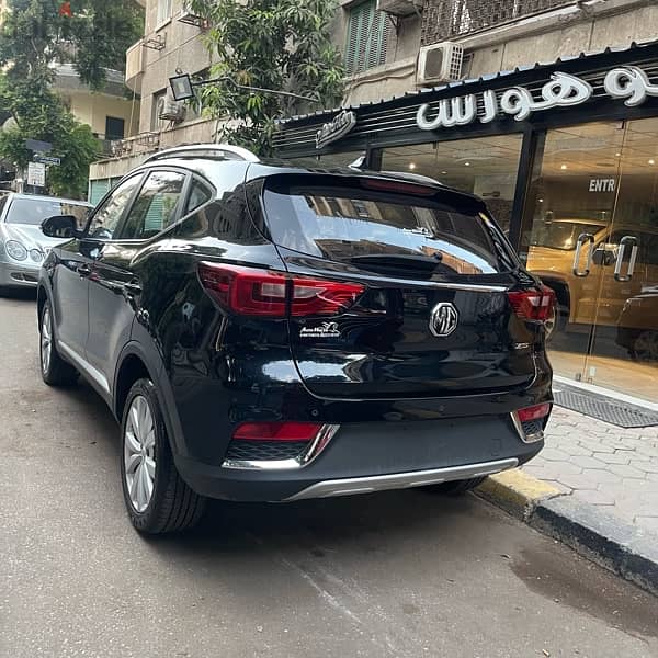 MG ZS 2025 زيرو 1