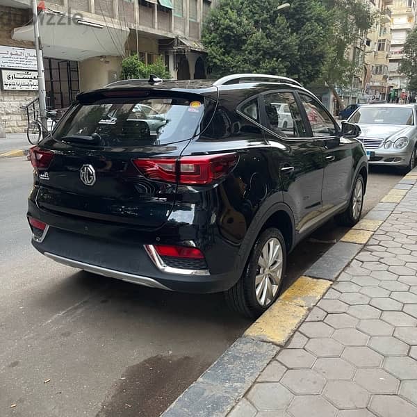 MG ZS 2025 زيرو 5