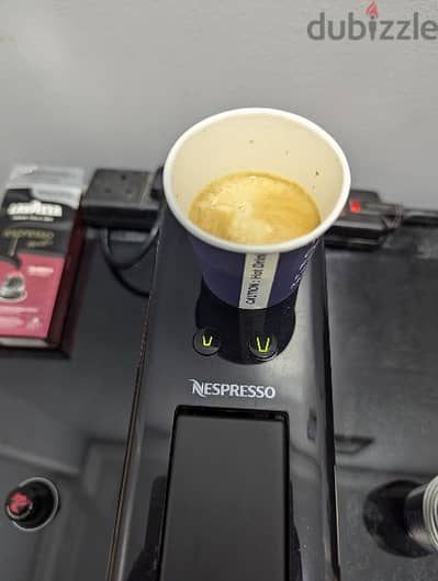 Nespresso Essenza Mini black