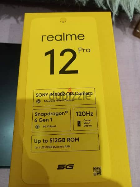 Realm 12 pro 4