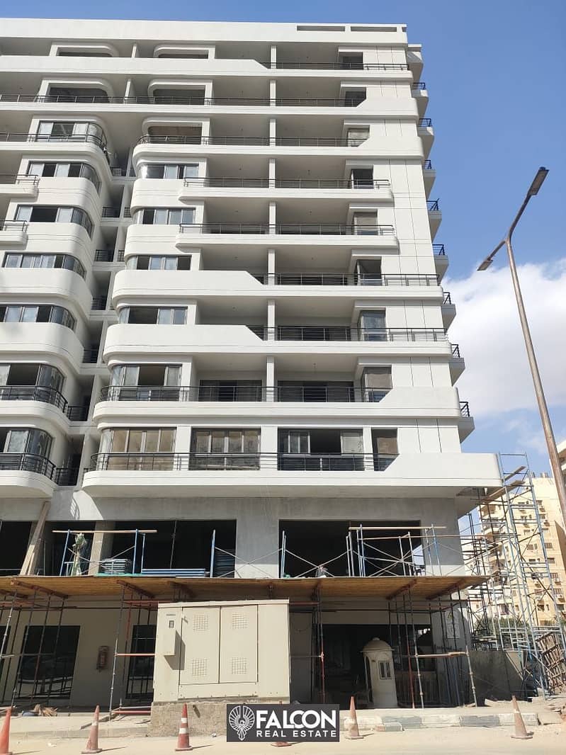 Directly in front of City Stars Mall and Nozha Street Ready to move commercial store for sale with installments in Nasr City Go Heliopolis Compound 2