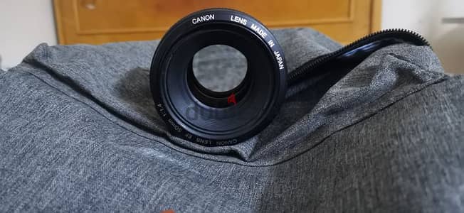 Canon 50mm 1.4 بحاله ممتازه