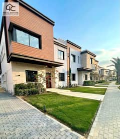 Townhouse for sale, 176 square meters, 3 rooms, delivery in 2025, landscape view, with the lowest down payment and prime location installments