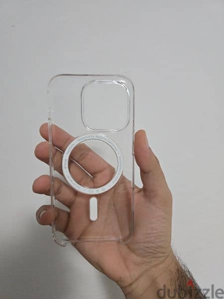 Apple iPhone 15 Pro Clear Case with MagSafe 4