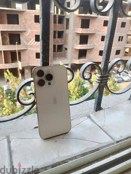 iphone 13 pro 128  6جيجا رام.   متغيرة البطارية 6