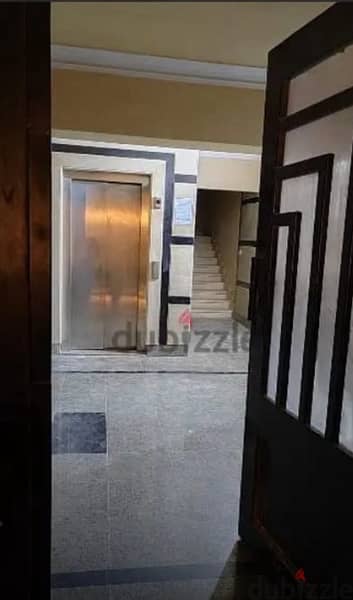 للإيجار شقه بحري دور 5 عماره 77 سكن مصر العلمين واتساب 0096550716216 2