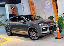 Porsche Cayenne 2022 ضمان الوكيل