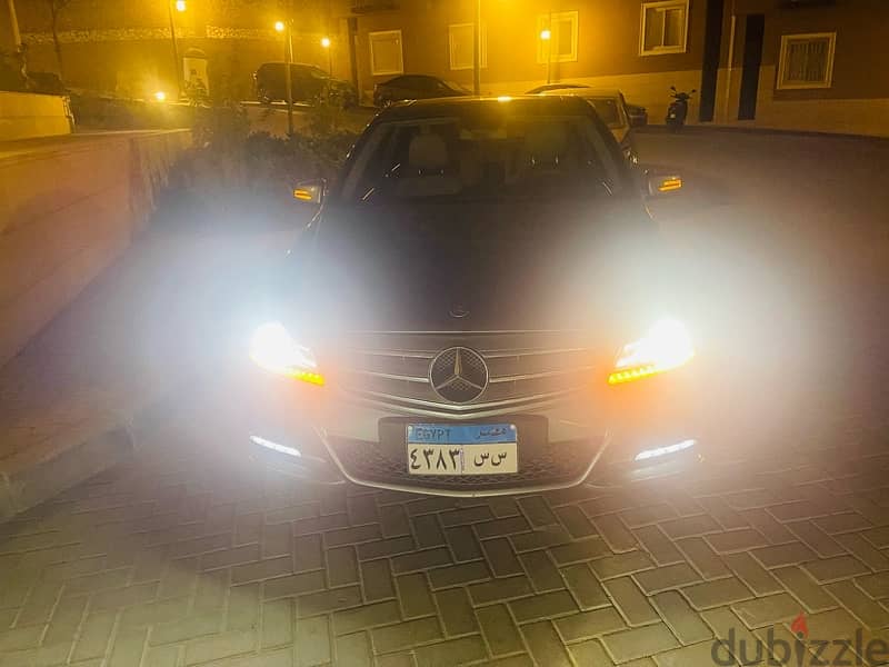 Mercedes-Benz C250 2012 8