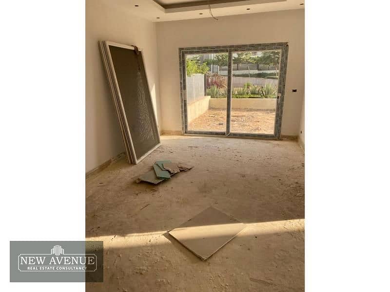 Ready to move Twinhouse in Hyde park  New cairo 10