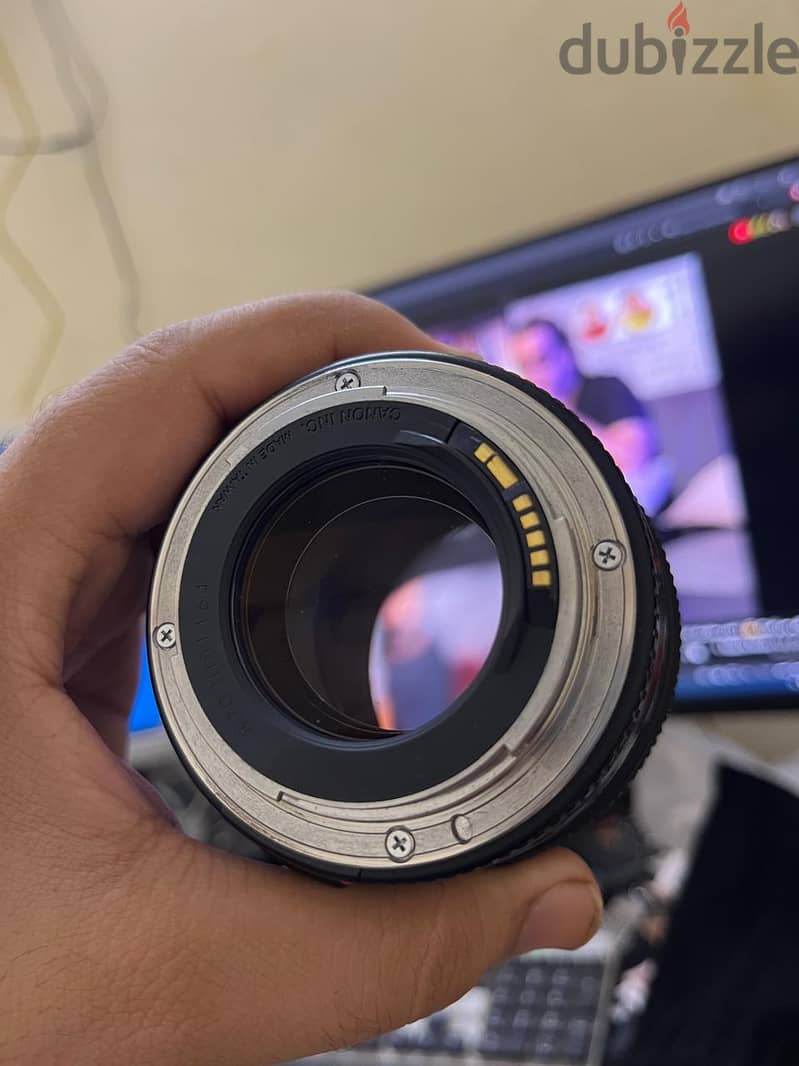 canon 85m 1.8 مهاها كل حاجة بالكرتونة 1