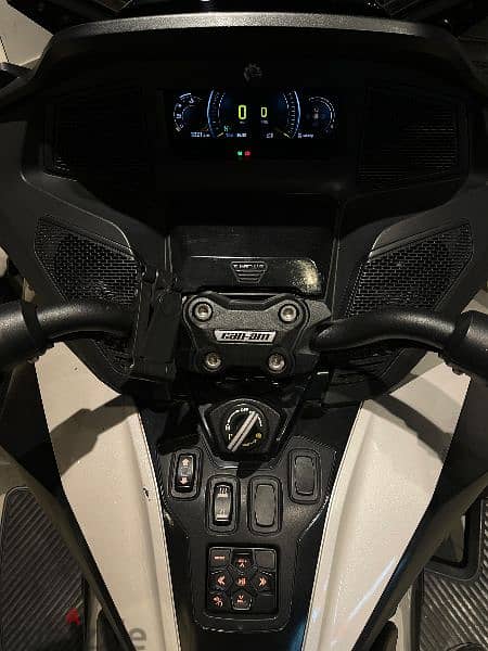 Can am Spyder RT-SE6 2021 6