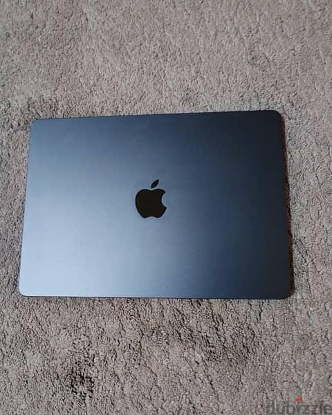 MacBook Air M2 512GB 15 Inch “ Apple care++” 6