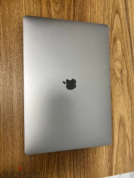 Macbook Pro 2019 i9 5