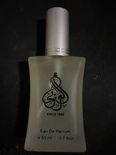 زجاجه عطر رجالي (باد بودي) استخدمت للتجربه ٥٠ مل