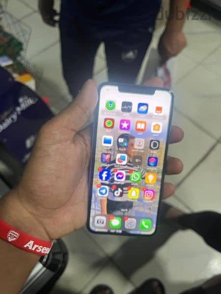 ايفون xs max 256 2