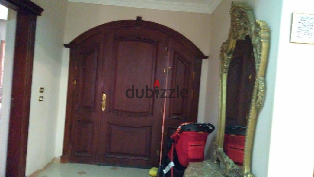 villa for sale bua 900m - L 330m new cairo (Fifth Settlement) 6