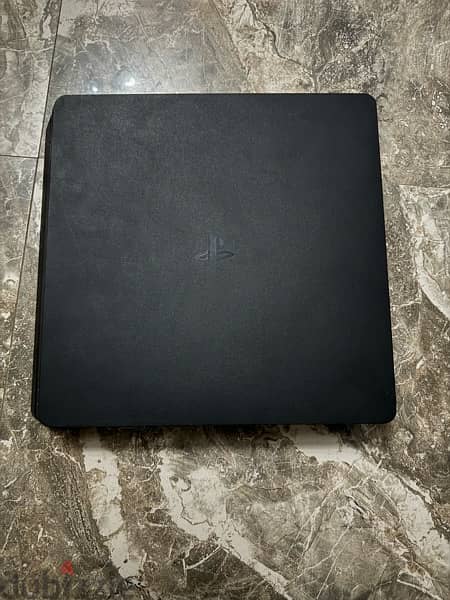 PlayStation 4 Slim 500 giga Used With 1 dual shock 4 1