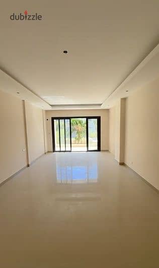 Apartment ready to move - Super Luxe with a 30% down payment and installments up to 3 years in The Address East Compound 0