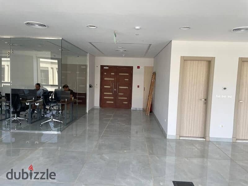 مكتب اداراى 351 متر فى  Mivida Business Park 11