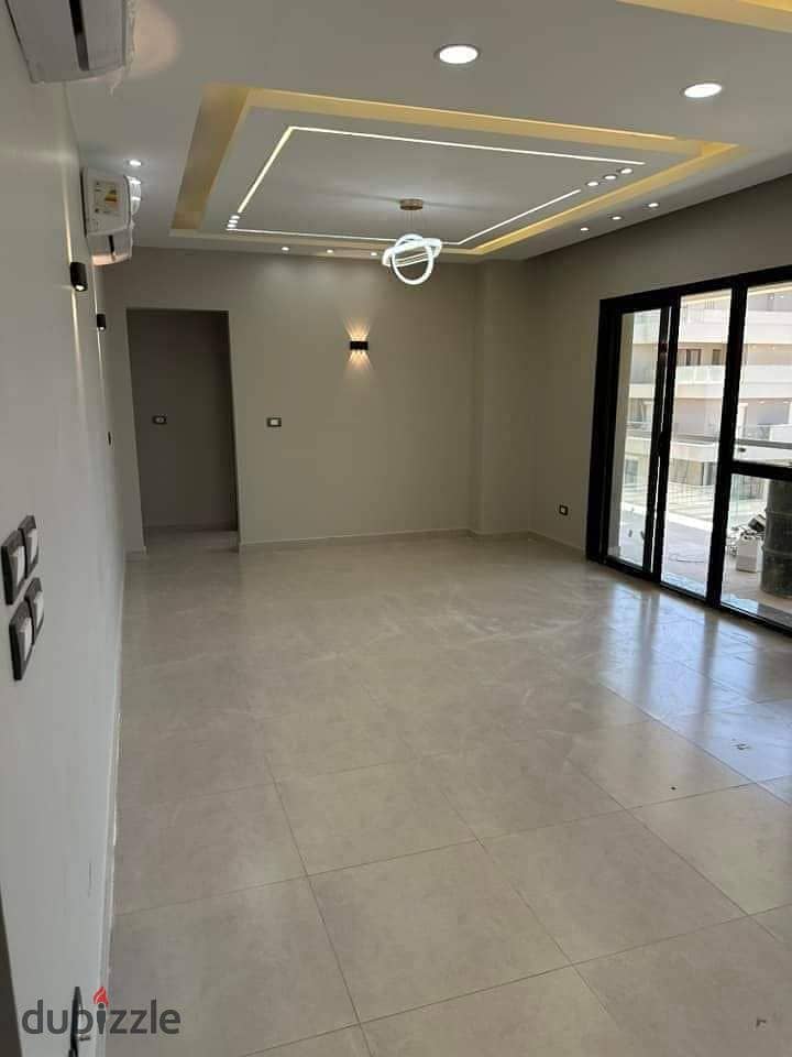 Duplex ready to move, fully finished duplex with garden for sale, immediate delivery, in installments, in Bloomfields Compound 4