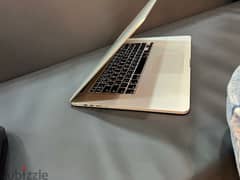 apple MacBook pro 2015 15 inch