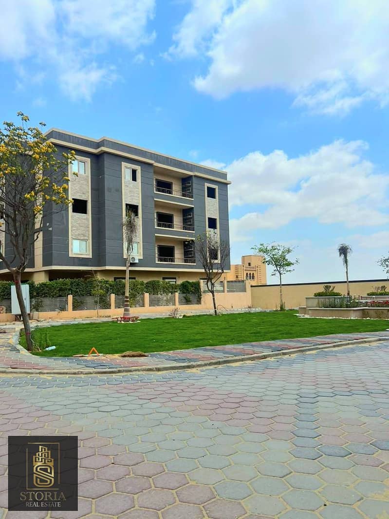 With a down payment of 1,200,000, receive your apartment in the heart of the Fifth Settlement, next to the American University in Cairo. 10