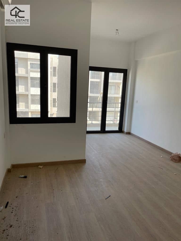 Viewland Scape apartment, fully finished with air conditioners, 168 m 6