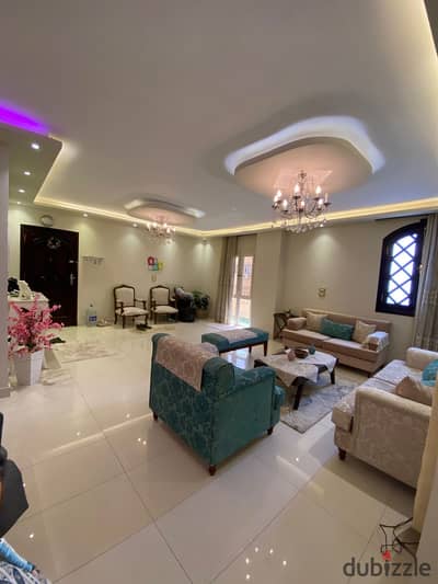 For sale, a 200 sqm apartment with high-luxe finishing in Al-Fardous City, in front of Dreamland, 6 October