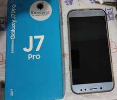 سامسونج j7 pro بحاله الجديد مفهوش خدش بالكرتونه وجميع مشتملاته بصمه