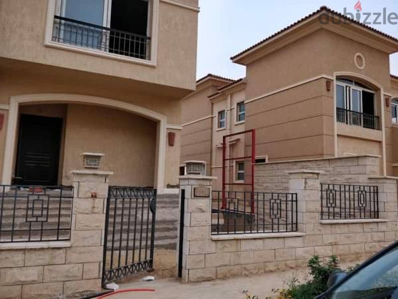 توين هاوس 370م استلام فوري للبيع بسعر حصري في ستون بارك Stone Park 1