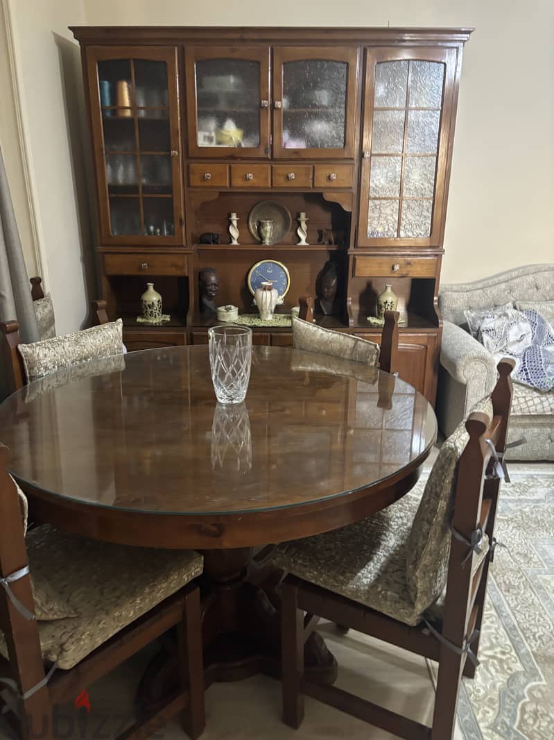 PRICE REDUCTION Full set of dining room like brand new 3