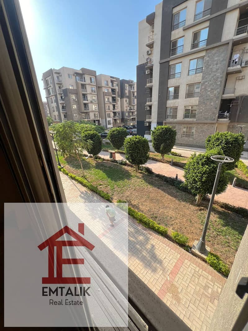 An investment and residential opportunity in Dar Misr Al-Qurnfol, next to the eastern market of Al-Rehab,150 meters  3 bedrooms / 3 bathroom 0