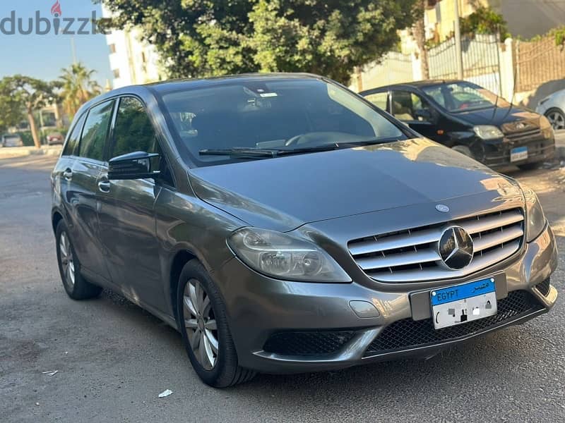 B200 فابريكا حالة ممتازة و للبدل 1