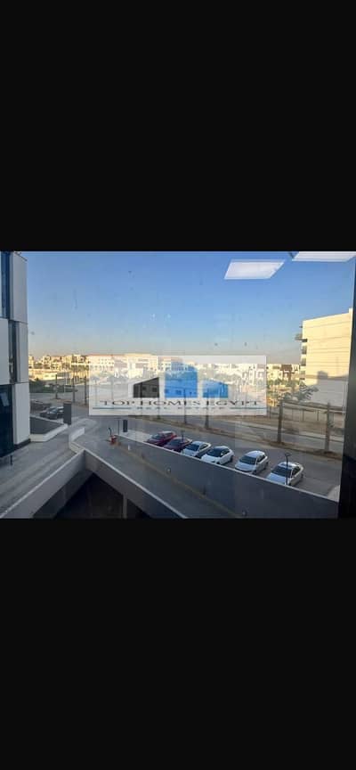 Office for rent 142 SQM fully finished with ACs in a prime location in Hyde Park / مكتب للإيجار متشطب بالتكييفات موقع مميز في هايد بارك