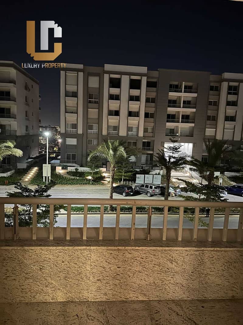 شقة للبيع استلام فوري متشطبة بالتكييفات باقل سعر ريسيل هايد بارك التجمع الخامس  Resale Hyde Park New Cairo 10