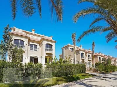 Classic twin villa ready to move 375m with installments in La Vista City لافيستا سيتي