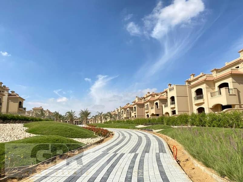 Classic twin villa ready to move 375m with installments in La Vista City لافيستا سيتي 7