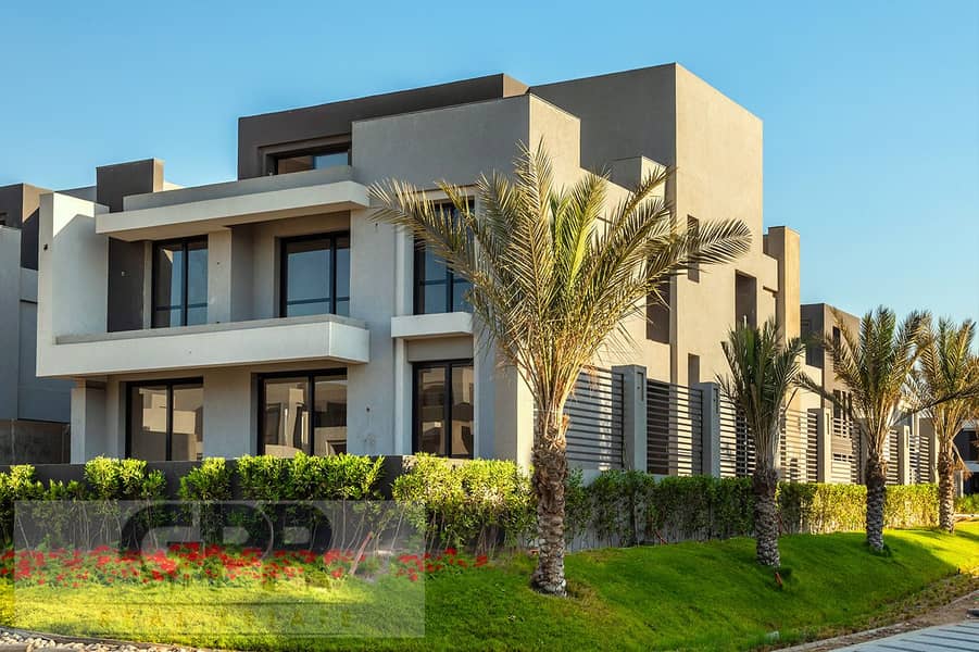 Classic twin villa ready to move 375m with installments in La Vista City لافيستا سيتي 10