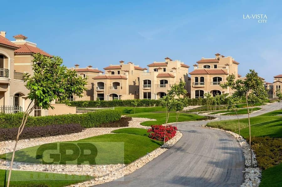 Classic twin villa ready to move 375m with installments in La Vista City لافيستا سيتي 21