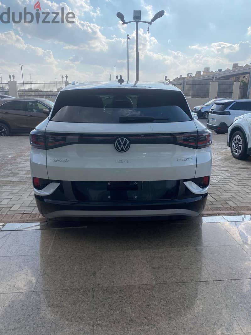 Volkswagen ID4 CROZZ PRO 24 فولكس فاغن اي دي فور برو 3