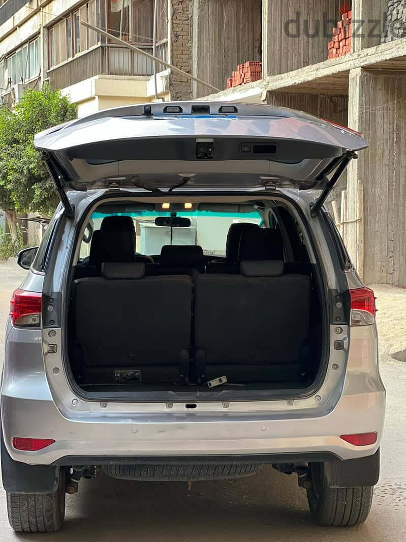 للايجار تويوتا فورتنشر بسائق و بدون - Toyota Fortuner for rent 3