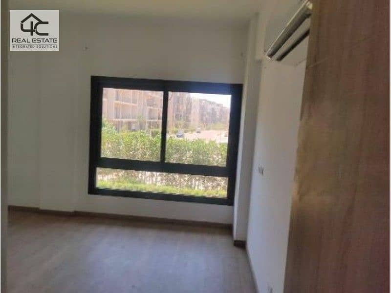 apartment with air conditioners with the longest period of payment in installments ready to move in, at a price that includes maintenance and a garage 7