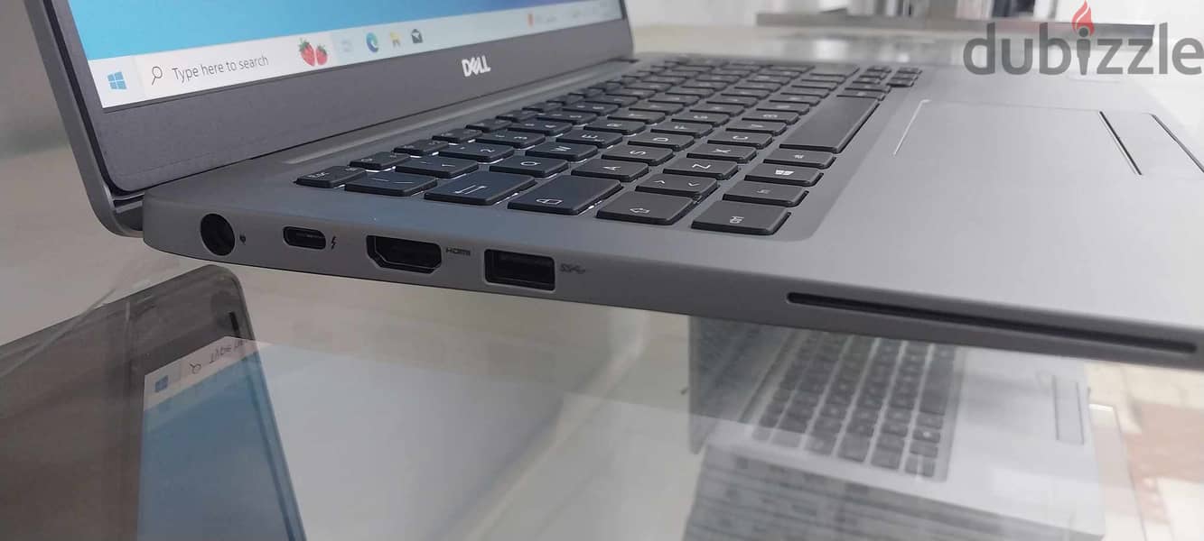 Dell 7400 الجيل التامن i5 بماتيريال معدن و لون فضي شيك جدا ultra slim 1