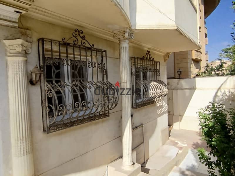 Apartment for sale 280 sqm Super Lux, ready to move in, in the Fifth District 1