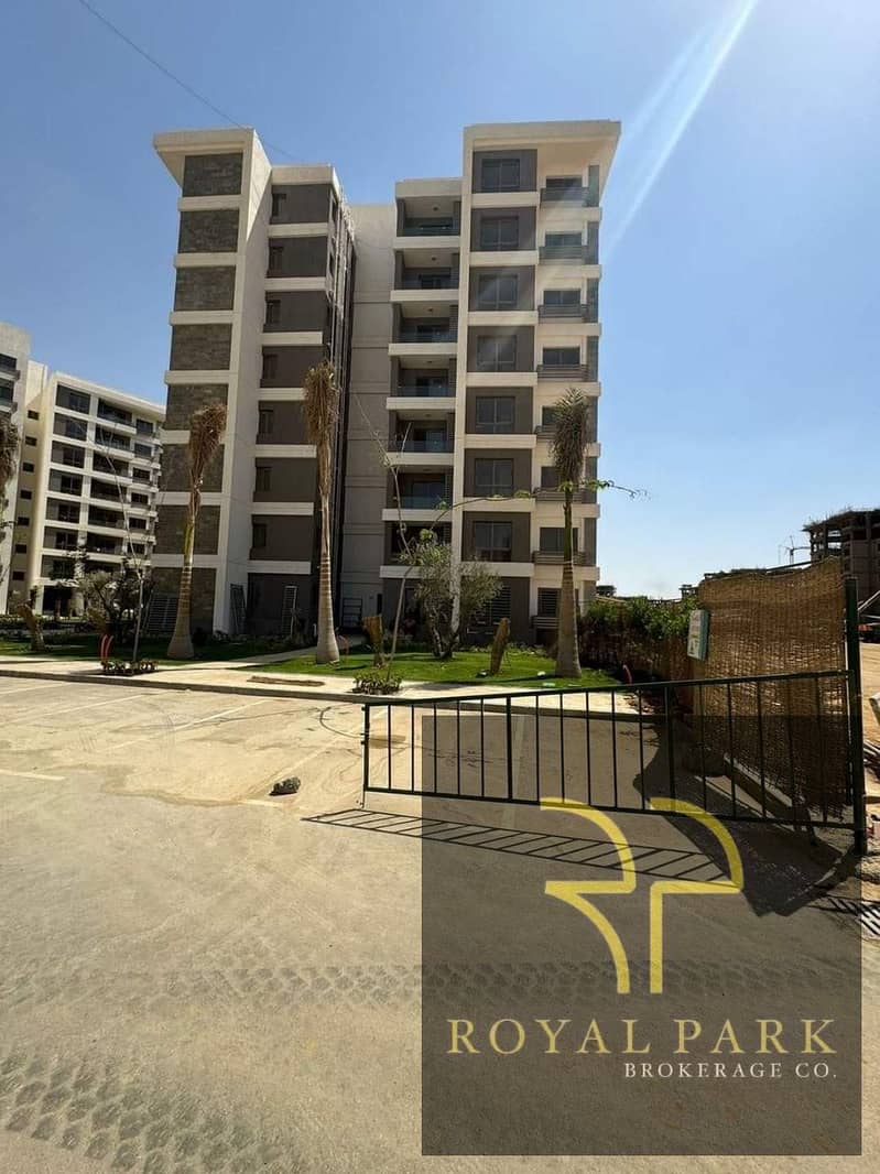 studio  for  sale  prime  location  installments till  2036 6